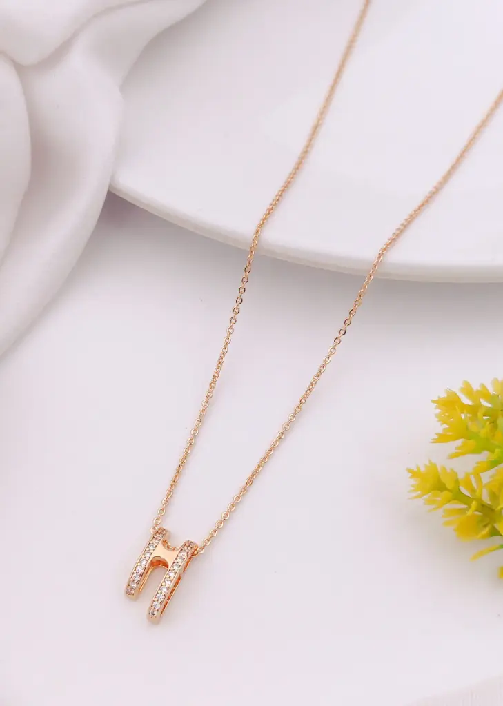 Minimal Luxe Dual Curve Necklace
