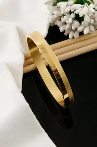 Luxurious Gold-Tone Stainless Steel Cuff Bracelet