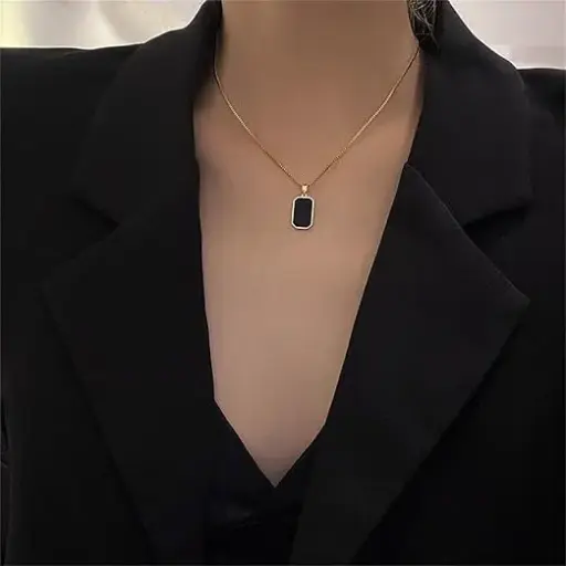 Sleek Black Onyx Anti-Tarnish Gold Pendant Necklac